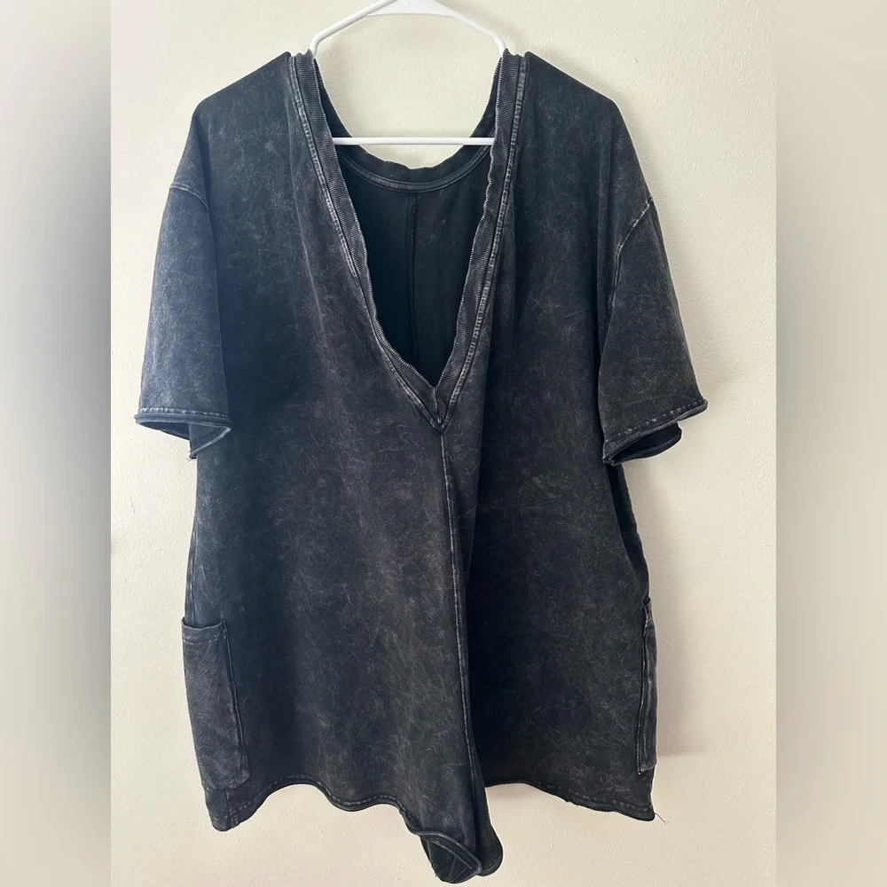 Free people movement marble color hotshot tee romper size medium - Picture 4 of 12